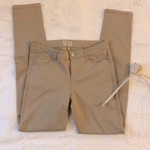 🌺 2 for $23 🌺 NWOT-Celebrity Pink Skinny Khaki Pants